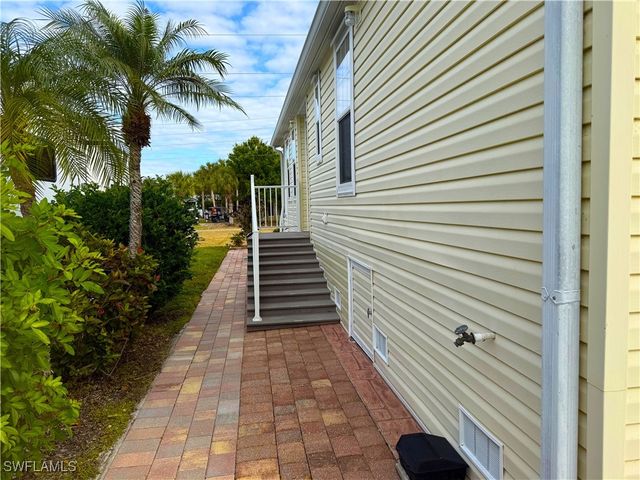 1631 Diamond Lake CIR, Naples, FL 34114
