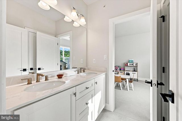 236 LILY LN, Kennett Square, PA 19348