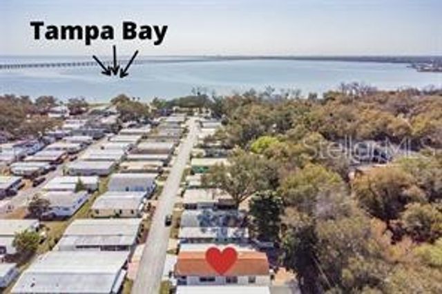 585 SKY HARBOR DRIVE 126, Clearwater, FL 33759