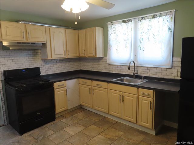 44 Terry Street, Patchogue, NY 11772