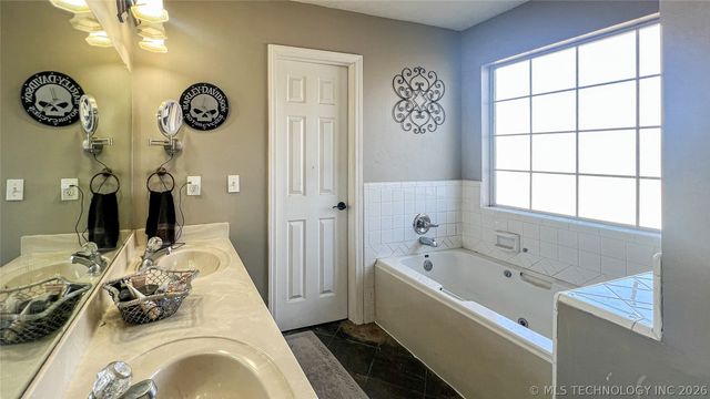 10710 S 83rd East Avenue, Tulsa, OK 74133