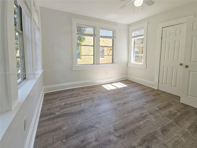 2007 SW 10th St 3, Miami, FL 33135