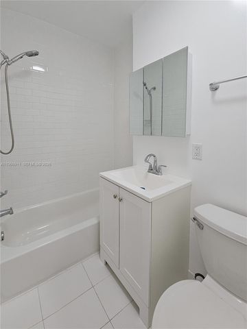 2007 SW 10th St 3, Miami, FL 33135