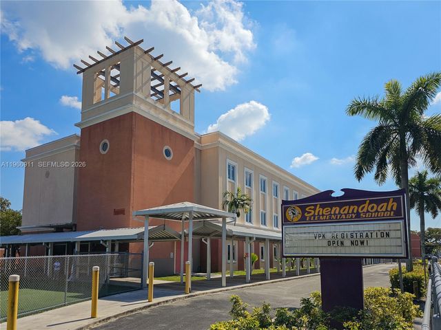 2007 SW 10th St 3, Miami, FL 33135