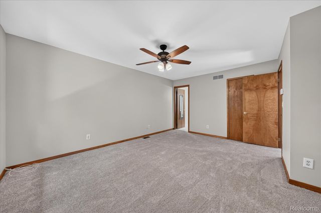 5954 Snow Apple Drive, Independence Charter Township, MI 48346