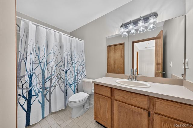 5954 Snow Apple Drive, Independence Charter Township, MI 48346