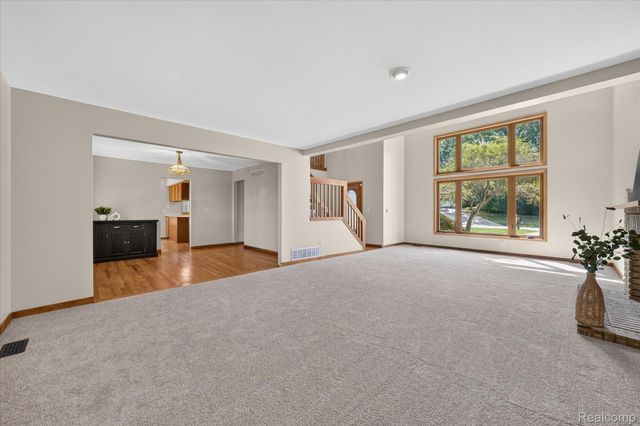 5954 Snow Apple Drive, Independence Charter Township, MI 48346