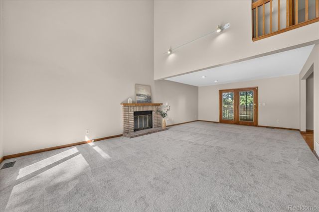 5954 Snow Apple Drive, Independence Charter Township, MI 48346