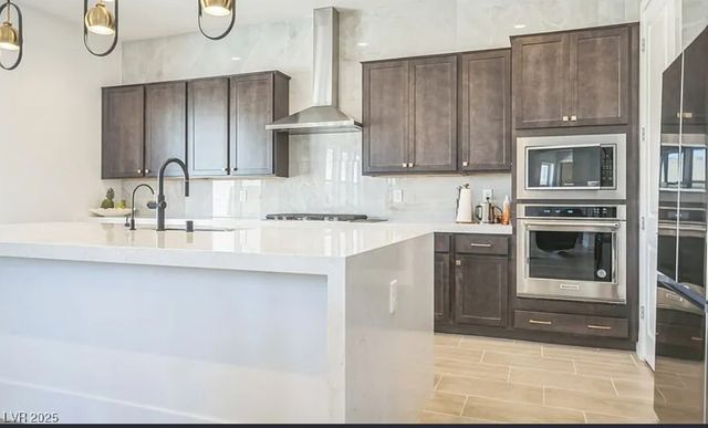 9031 Coastal Oaks Street, Las Vegas, NV 89166