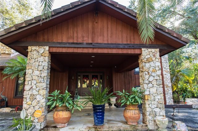 15425 SW 268th St, Homestead, FL 33032