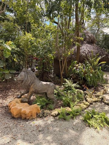 15425 SW 268th St, Homestead, FL 33032