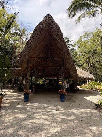 15425 SW 268th St, Homestead, FL 33032