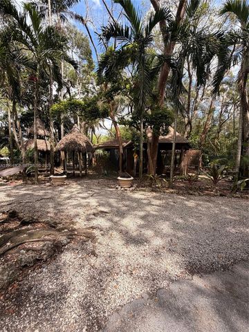 15425 SW 268th St, Homestead, FL 33032