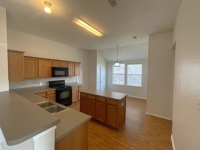 1616 Logan Drive, Royse City, TX 75189