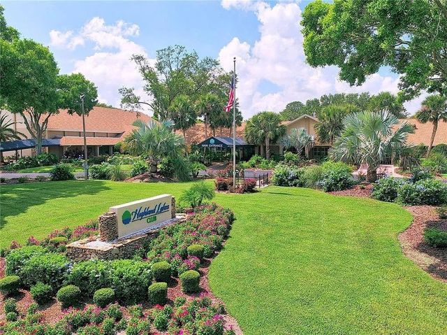 2297 LARK CIRCLE E E, Palm Harbor, FL 34684