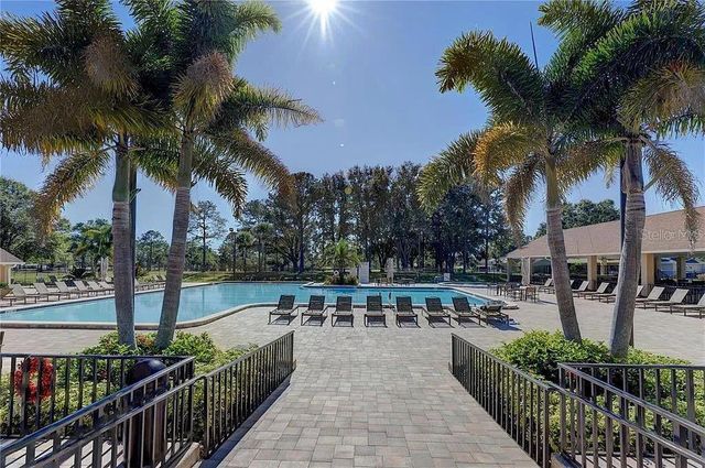 2297 LARK CIRCLE E E, Palm Harbor, FL 34684