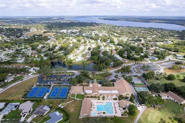2297 LARK CIRCLE E E, Palm Harbor, FL 34684