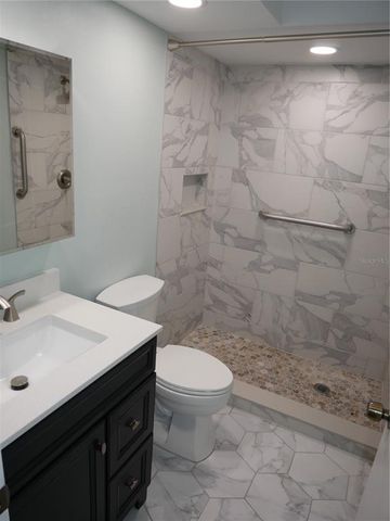 2297 LARK CIRCLE E E, Palm Harbor, FL 34684