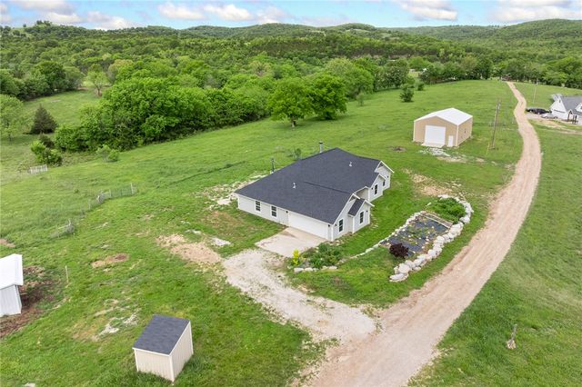 307 Whitetail Drive, Harrison, AR 72601