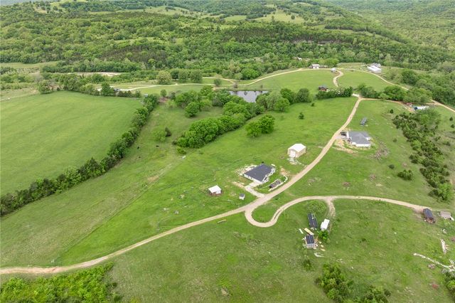 307 Whitetail Drive, Harrison, AR 72601