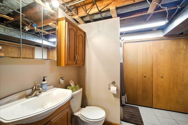 120 12th Ave NE, Oelwein, IA 50662