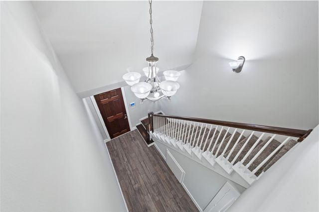 9415 Blalock Tree Court, Houston, TX 77080