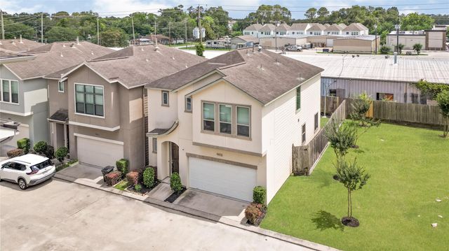 9415 Blalock Tree Court, Houston, TX 77080