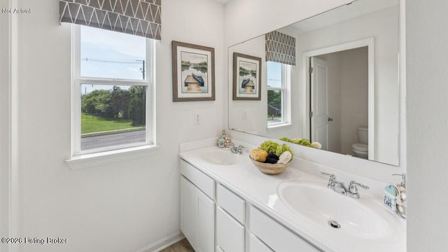 6400 Meadow Creek Ct, Louisville, KY 40229