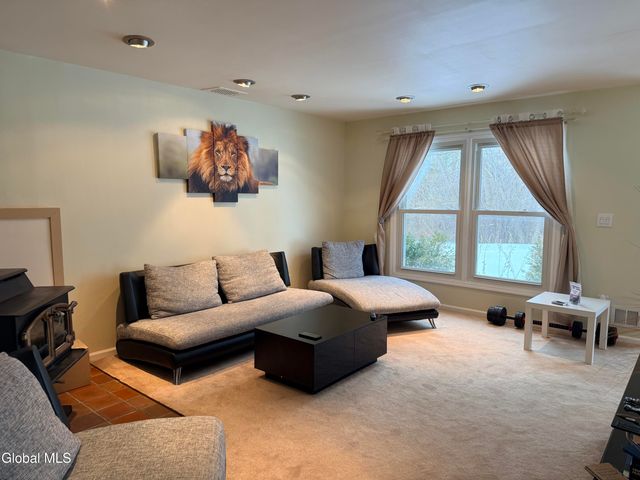 120 Donna Lynn Drive, East Greenbush, NY 12061