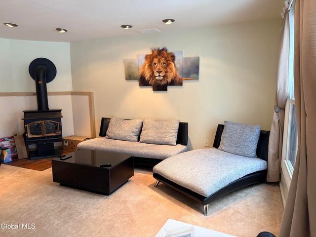 120 Donna Lynn Drive, East Greenbush, NY 12061