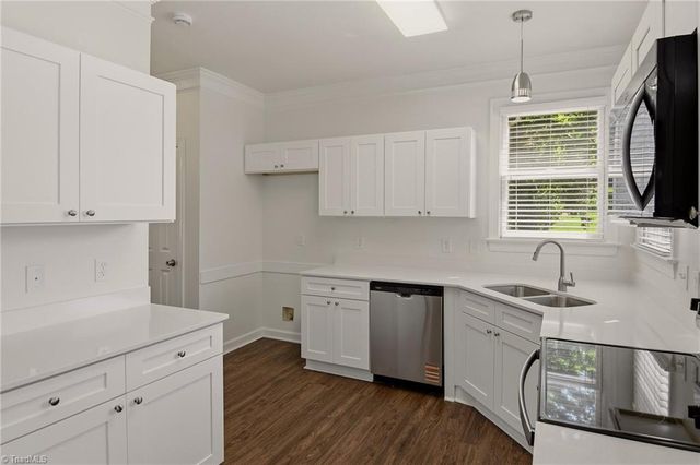 471 Kingsmill Drive, Advance, NC 27006