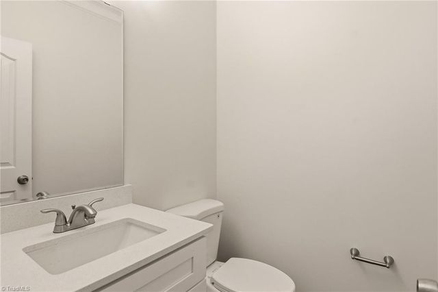 471 Kingsmill Drive, Advance, NC 27006