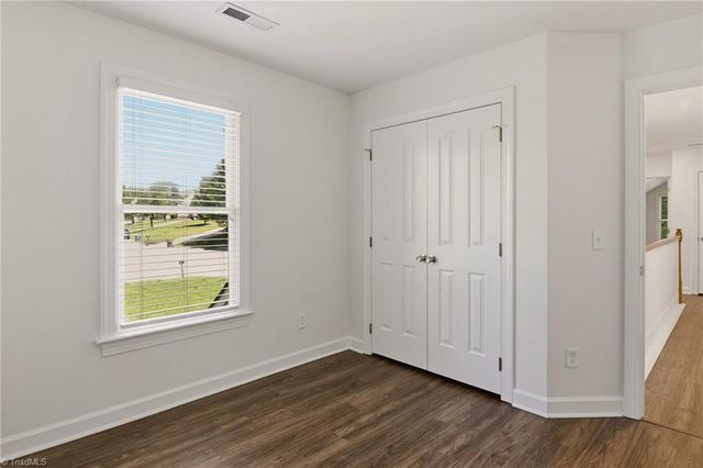 471 Kingsmill Drive, Advance, NC 27006
