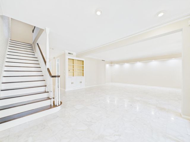 7608 Del Monte Drive, Houston, TX 77063