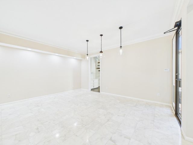 7608 Del Monte Drive, Houston, TX 77063