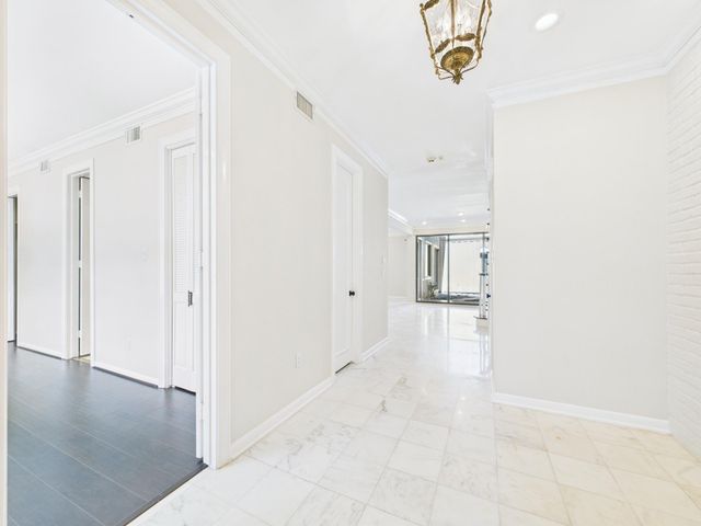 7608 Del Monte Drive, Houston, TX 77063