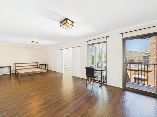 7608 Del Monte Drive, Houston, TX 77063