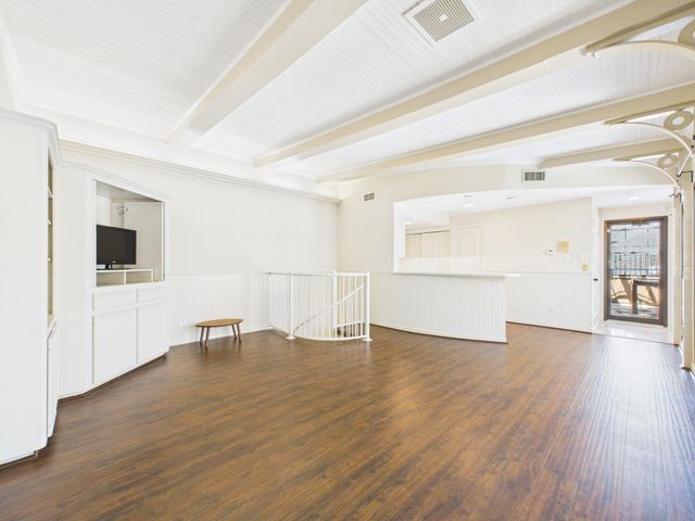 7608 Del Monte Drive, Houston, TX 77063