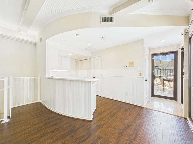 7608 Del Monte Drive, Houston, TX 77063