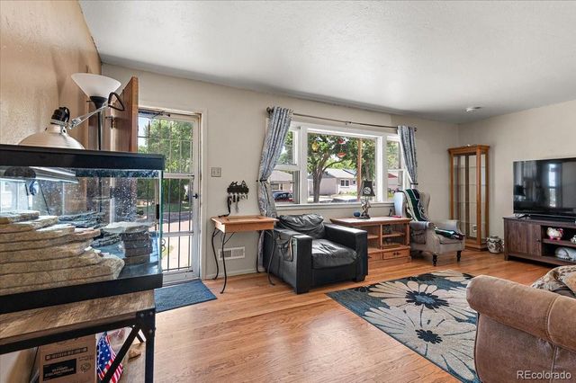 1120 Alexander Circle, Pueblo, CO 81001