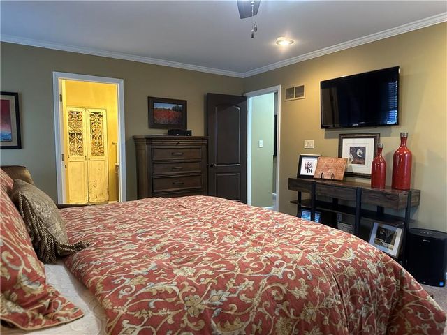 729 SE Claremont Street, Lee's Summit, MO 64063