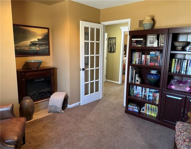 729 SE Claremont Street, Lee's Summit, MO 64063