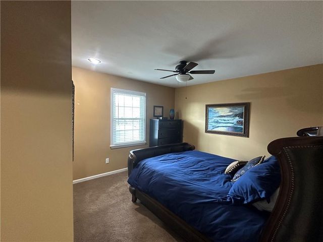 729 SE Claremont Street, Lee's Summit, MO 64063