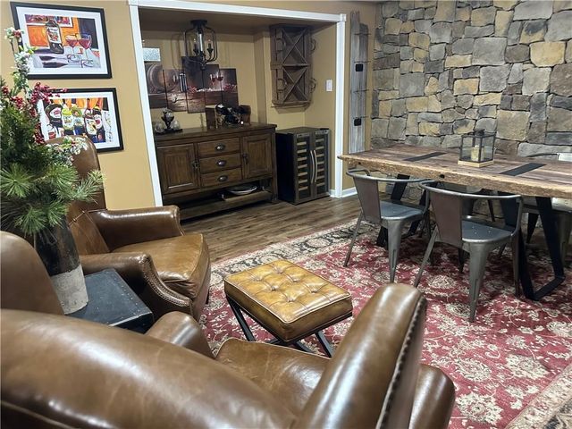 729 SE Claremont Street, Lee's Summit, MO 64063