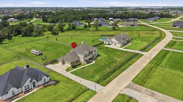 6842 Cherry Bayou Drive, Baytown, TX 77523