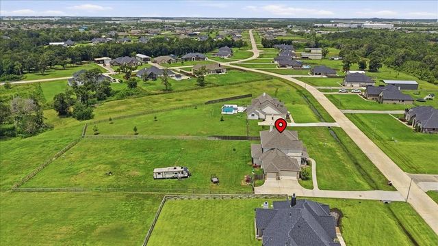 6842 Cherry Bayou Drive, Baytown, TX 77523
