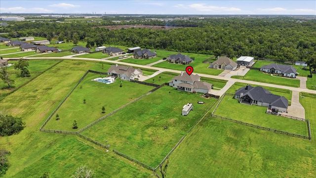 6842 Cherry Bayou Drive, Baytown, TX 77523