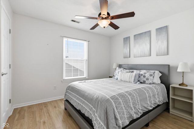 541 E Pine Ridge Drive, Westfield, IN 46074