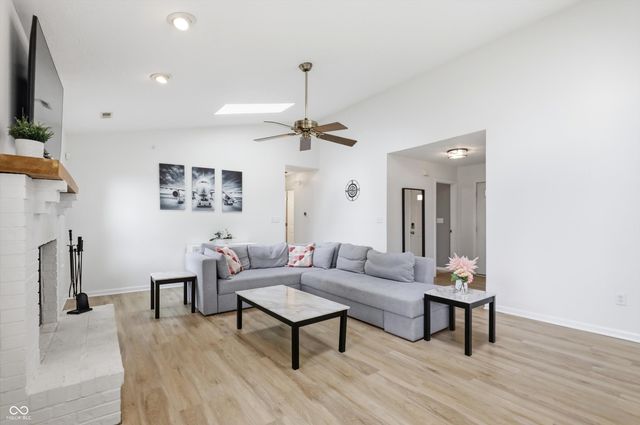 541 E Pine Ridge Drive, Westfield, IN 46074