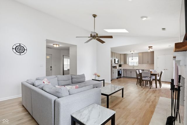 541 E Pine Ridge Drive, Westfield, IN 46074